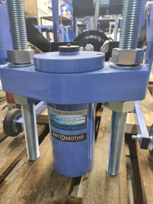 Выпрессовщик шкворней (шкворнедав) ВШ50-200М с тележкой Выпрессовщик шкворней (шкворнедав) ВШ50-200М с тележкой